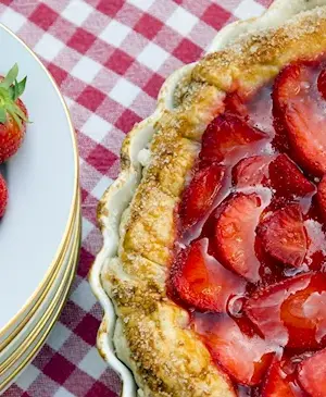 Пирог с клубникой