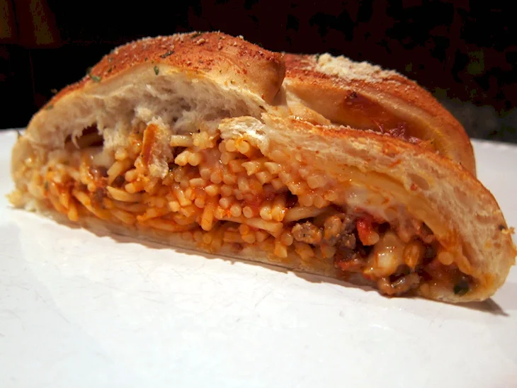 Пирожки с макаронами