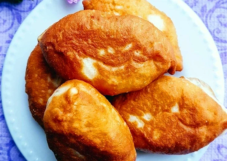 Пирожки жареные