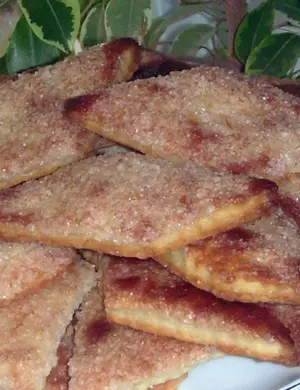 Простое в приготовлении и очень вкусное хрустящее печенье