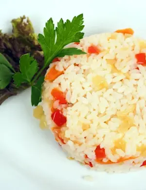 Рис припущенный с овощами