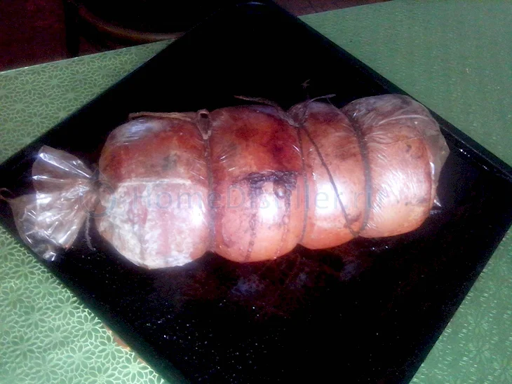 Рулет из свиной брюшины