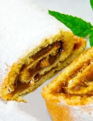 Рулет со сгущенкой