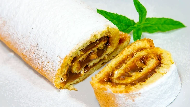 Рулет со сгущенкой