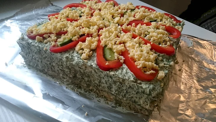 Рыбный торт с шпротами