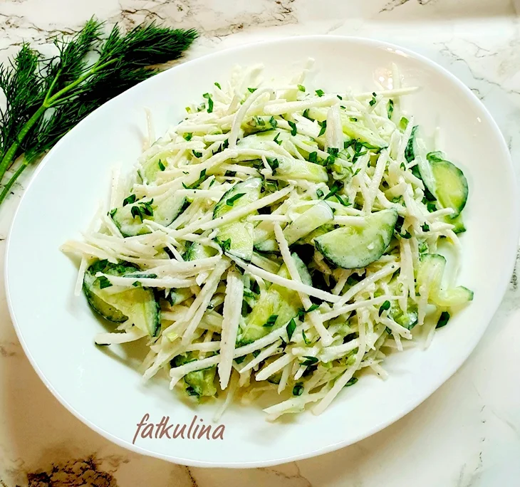 Салат из редьки с огурцом