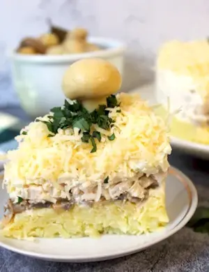 Салат курица шампиньоны сыр яйца
