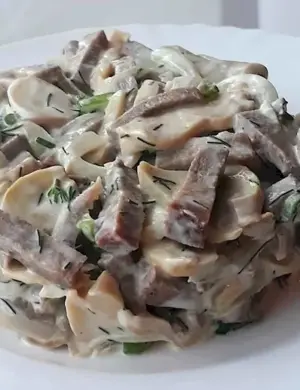 Салат с шампиньонами