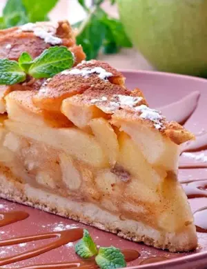 Шарлотка с савоярди