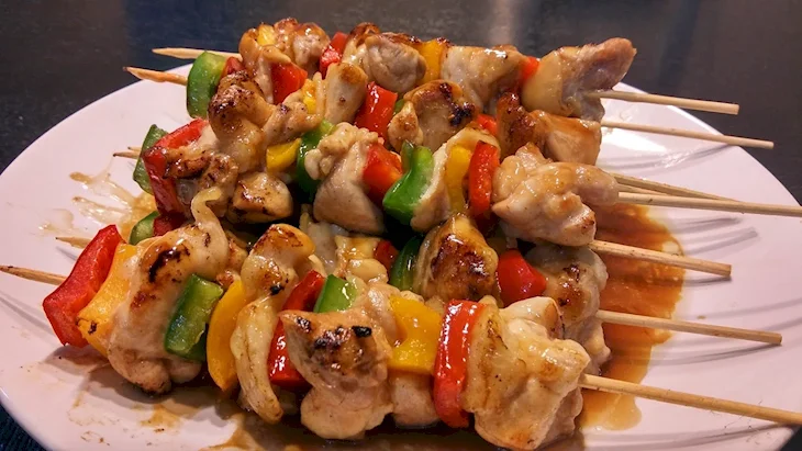 Шашлычки на шпажках в духовке