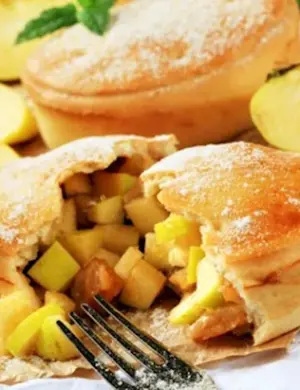 Сочники с яблоками