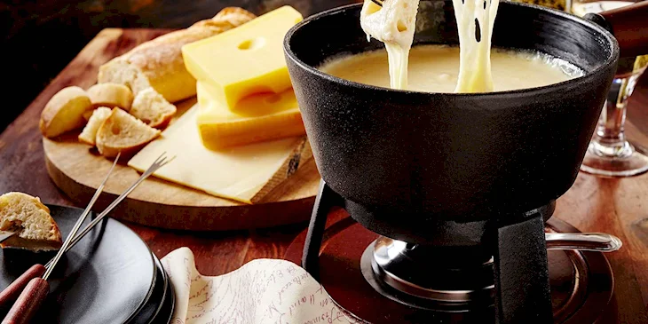Сырное фондю Швейцария