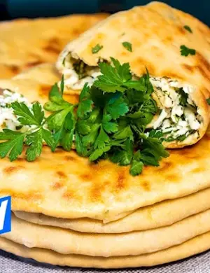 Сырные лепешки сулугуни