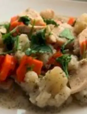 Цветная капуста с куриной грудкой