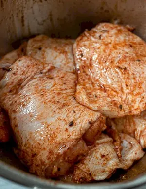 Тушеная курица