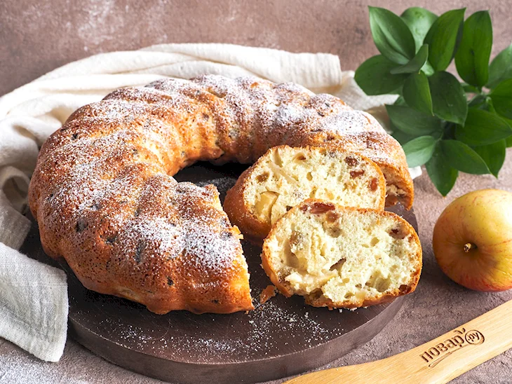 Выпечка с изюмом