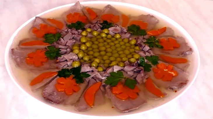 Заливное из языка говяжьего