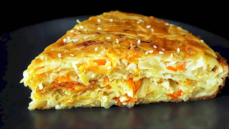 Заливной пирог с капустой и морковью