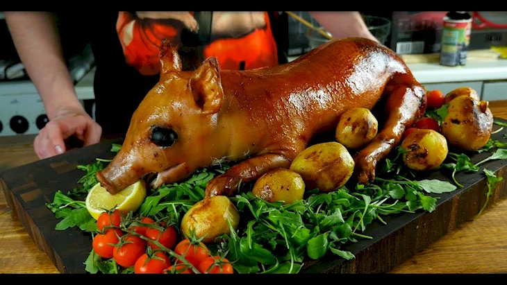 Жареный поросенок