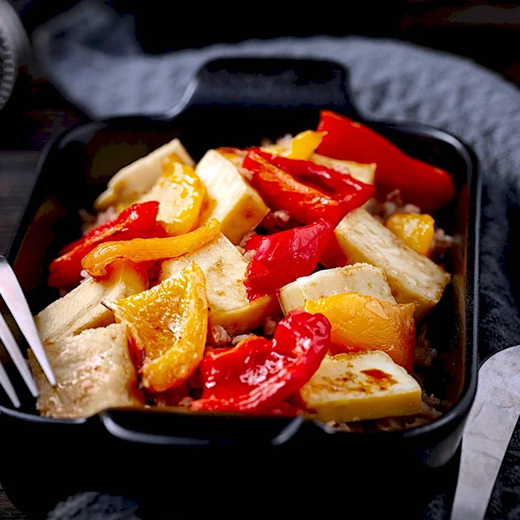 Жареный тофу с овощами