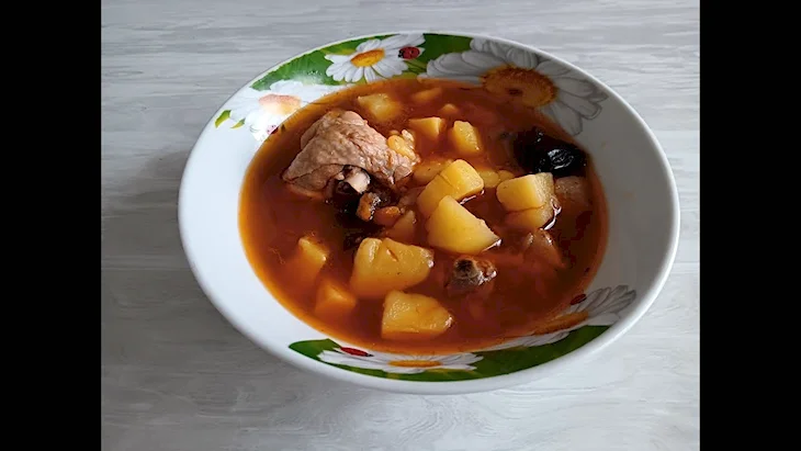 Жаркое с курицей и картошкой