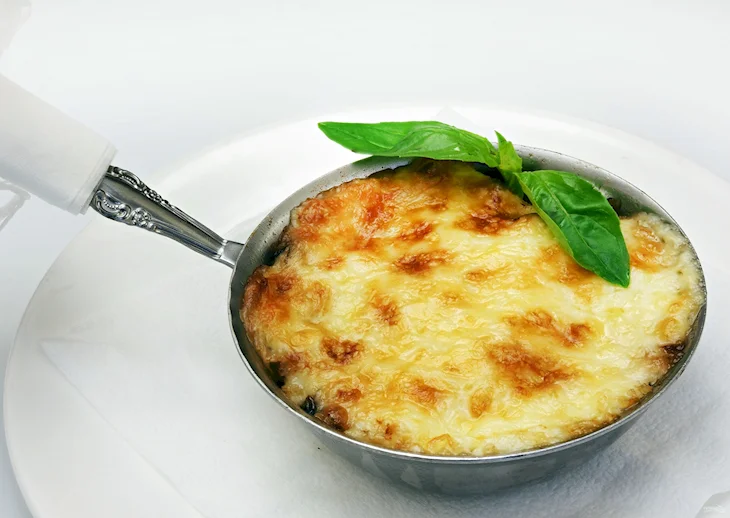 Жульен с курицей и грибами